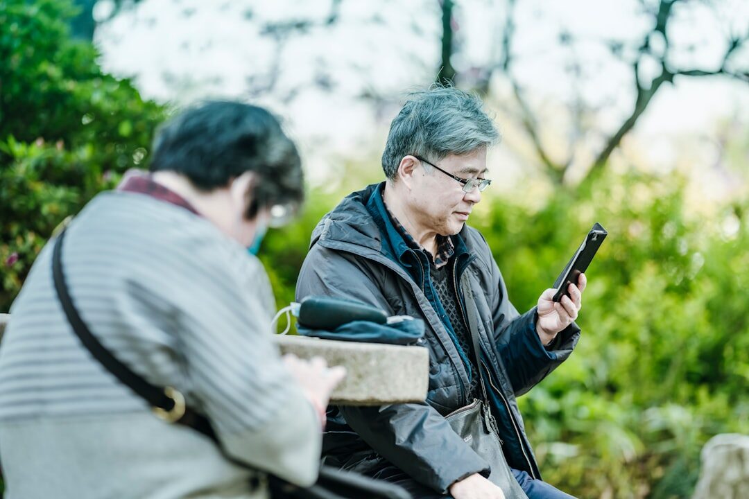 seniors using fitness apps